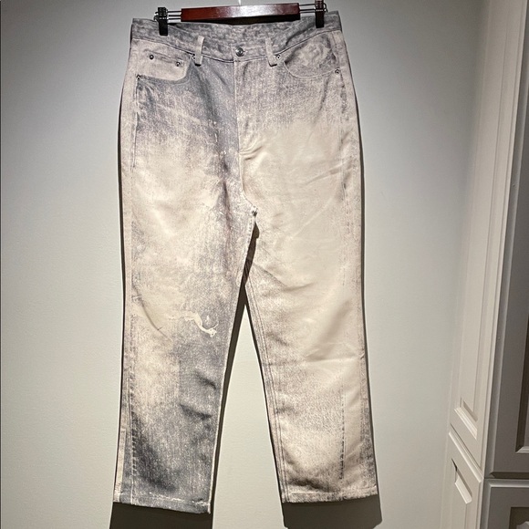 Men's Distressed Gray Jeans - Picture 2 of 7